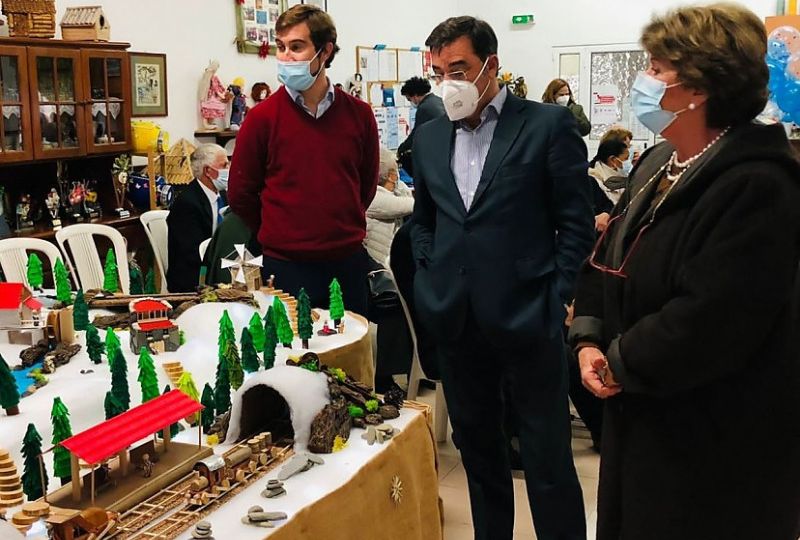 Centro de Convívio de Matos Cheirinhos sopra 24 velas1