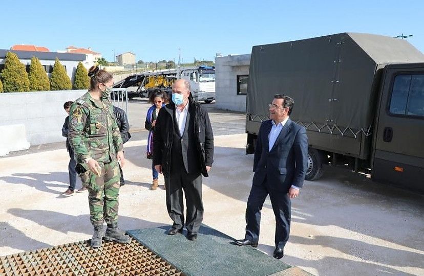Montagem de ponte militar no Poço Cação1
