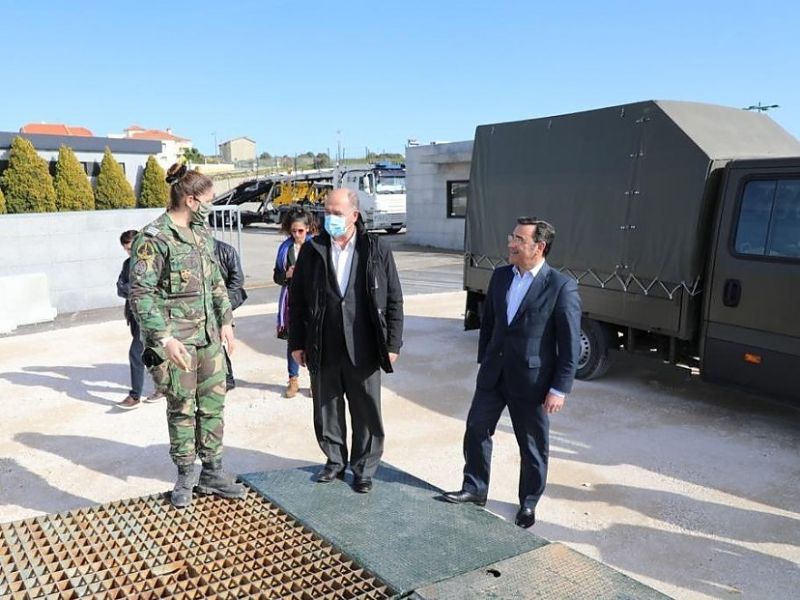 Montagem de ponte militar no Poço Cação1