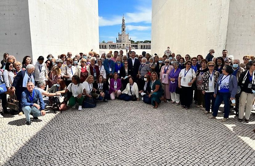 Seniores da freguesia rumam a Fátima1