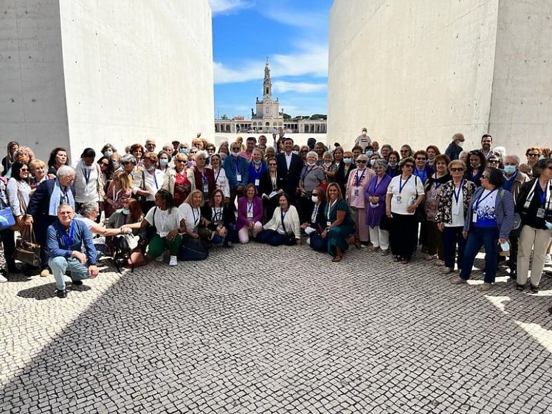 Seniores da freguesia rumam a Fátima1